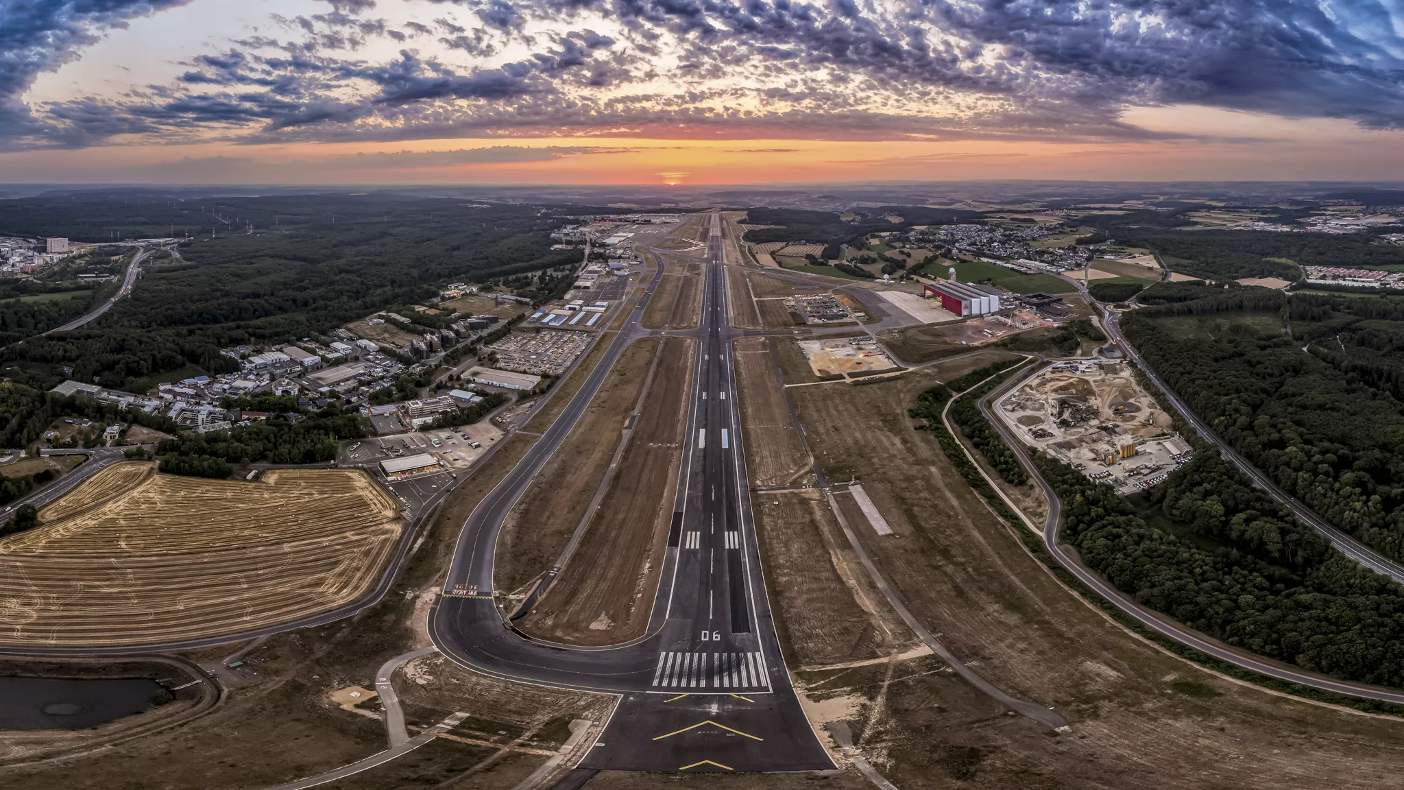 Renovation works on Luxembourg airport runway